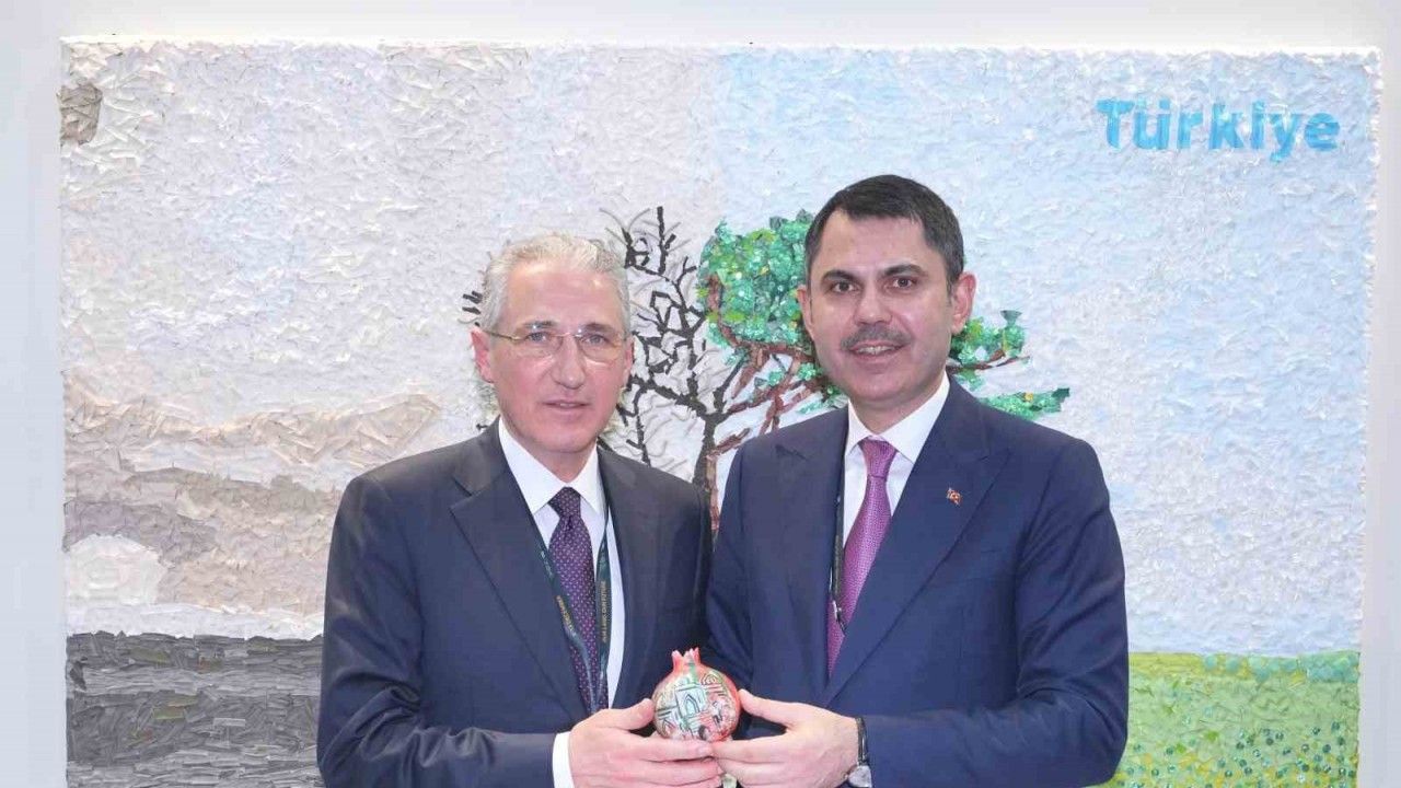 Bakan Kurum, Riyad’da Azerbaycanlı ve Moğolistanlı mevkidaşları ile görüştü