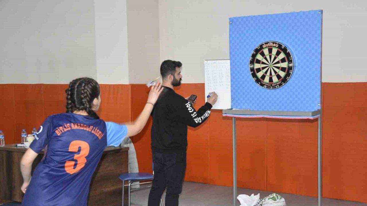 Bitlis’te okul sporları heyecanı yaşanıyor