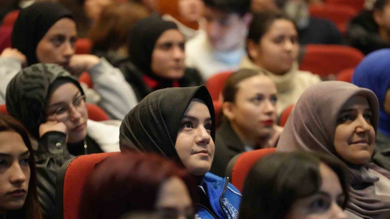 Kırıkkale’de "Gençlik Politika Belgesi Vizyon Çalıştayı" yapıldı