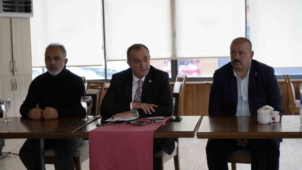 MHP Gümüşhane Milletvekili Musa Küçük: "Ne söyleyecekseniz mecliste söyleyin, siyaseten söyleyin ama silahları bir kenara atın"