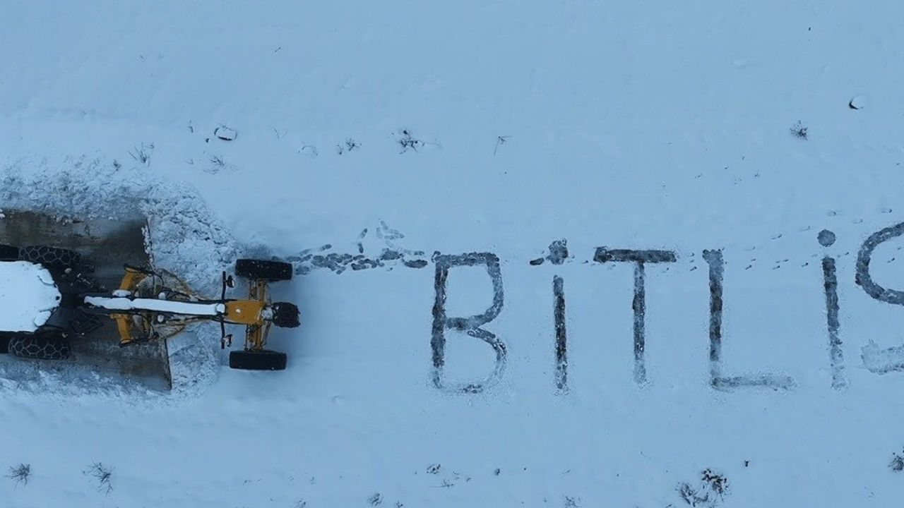 Bitlis’te 306 köy yolu ulaşıma kapandı