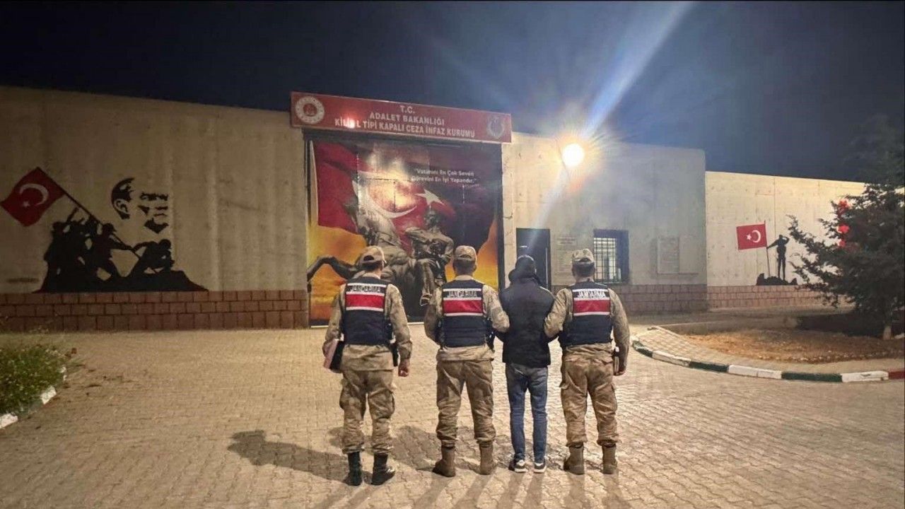 Kilis’te 3 kilogram kubar esrar ele geçirildi: 1 şahıs tutuklandı