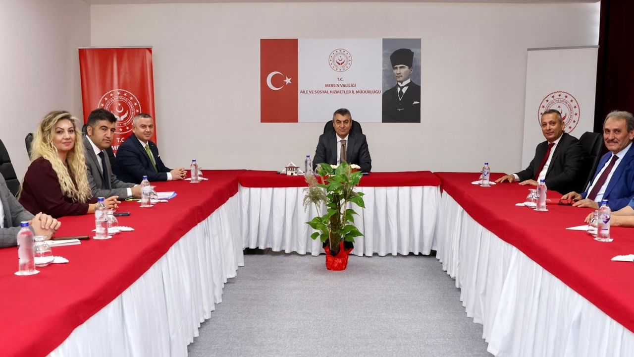 Mersin Valisi Toros , ''Sosyal hizmetlerin etkin ve kesintisiz şekilde sunulması son derece önemli ''