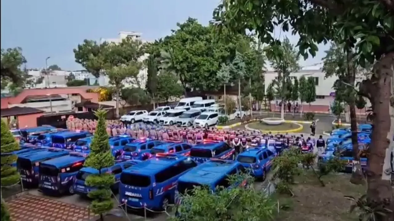 12 ilde dev operasyon! 3,2 milyar TL'lik dolandırıcılık şebekesine darbe!