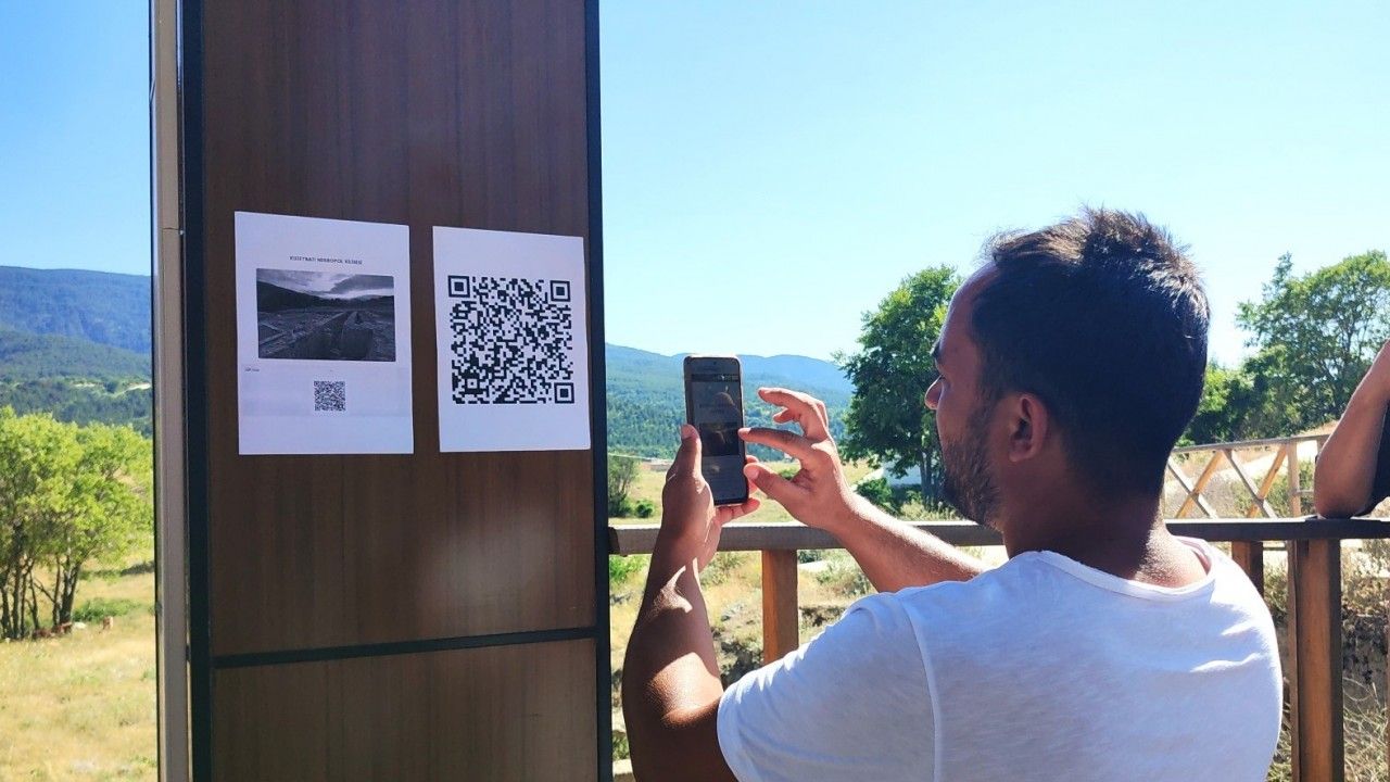 Yerli ve yabancı ziyaretçiler Hadrianopolis Antik Kentini QR kodla tanıyacak
