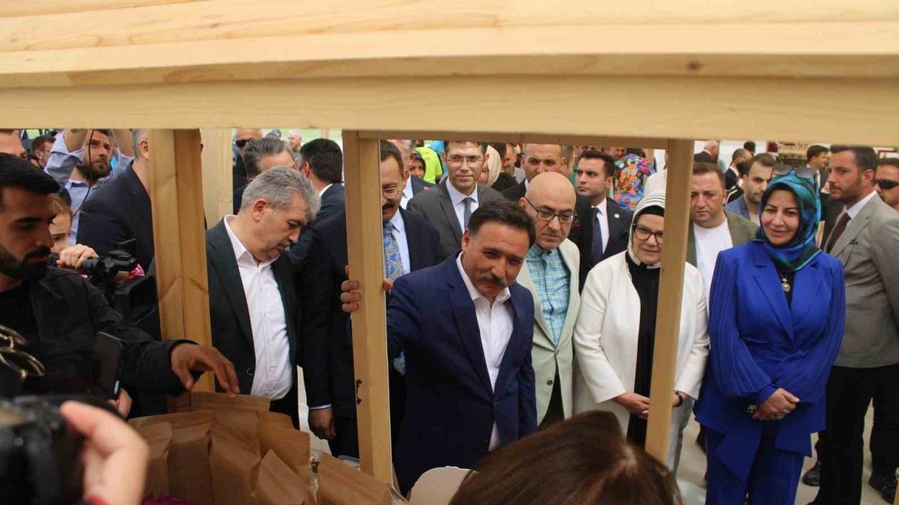 Anadoludakiler Kayseri Pazarı açıldı