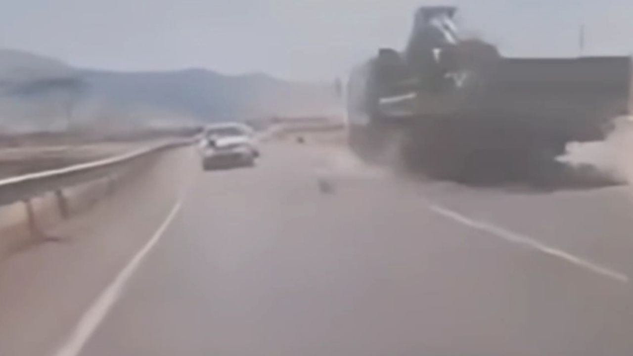 Bitlis’te motosiklet vince çarptı: 1 ölü