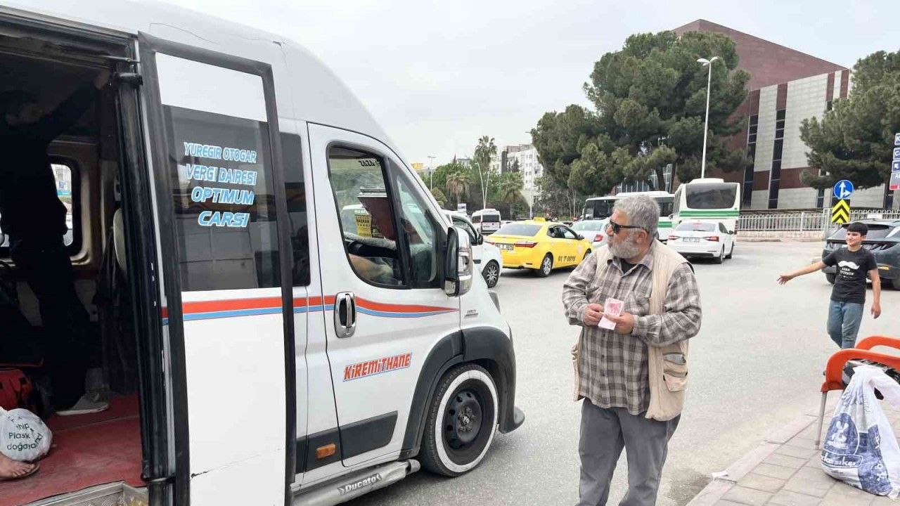 Bozuk paracılığı mesleği yaptı