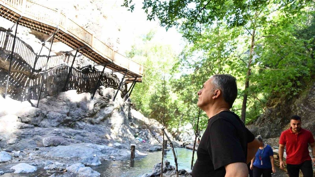 Karaçay Şelalesi kanyon yolu projesi hızla ilerliyor