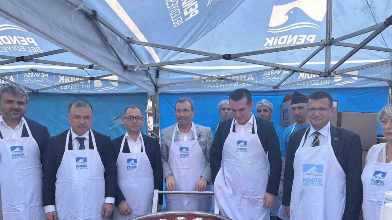 Pendik’te Muharrem Ayı dolayısıyla 12 bin kişiye aşure dağıtıldı