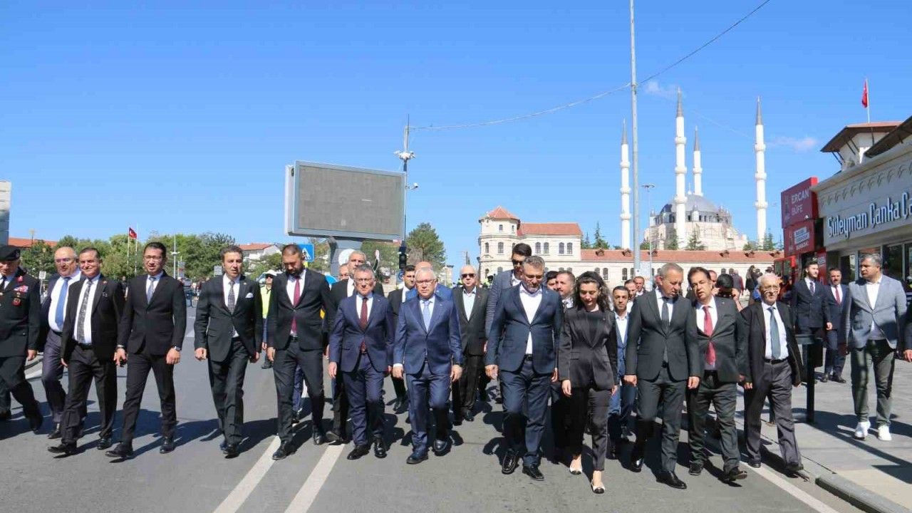 Sivas olaylarında hayatını kaybedenler anıldı
