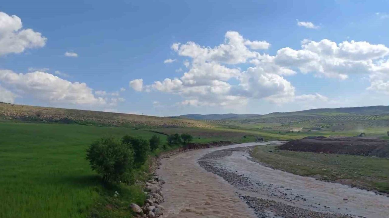 Kilis'te yağışlar 'Sabun Suyu'nun' debisini artırdı