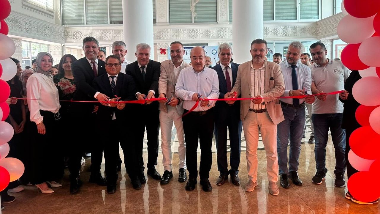 Yenişehir Anadolu İmam Hatip Lisesi’nde Sanat ve Tefekkür Bu