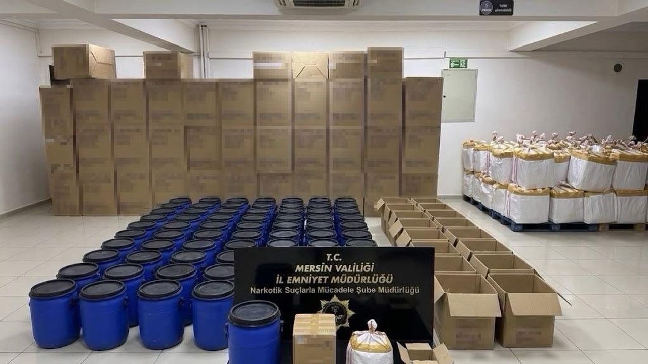 Mersin'de uyuşturucu operasyonu: 6 milyon boş kapsül ve 1 ton 250 kilo ham madde ele geçirildi