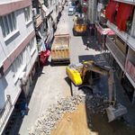 Efeler'de yol yenileme çalışmaları hız kesmiyor