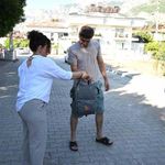 Kemer'de anne adaylarının yol arkadaşı: Anne Taksi