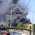 Kocaeli'de iş yerinde çıkan yangına müdahale ediliyor