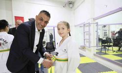 Şehzadeler Belediyesinde taekwondo kuşak sınavı heyecanı