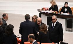 MHP Lideri Bahçeli: "(DEM Parti ile Tokalaşma) Ellerini sıkmam Türkiye Partisi olarak gerekeni yaptığımın göstergesidir”