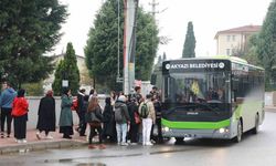 Akyazı’da üniversite öğrencilerine ücretsiz ulaşım başladı