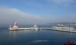 Çanakkale Boğazı sisin etkisini yitirmesiyle gemi geçişlerine tekrar açıldı