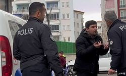 Gözaltına alınmak istenen şahıs, “Beni döv” diye polis memuruna yalvardı