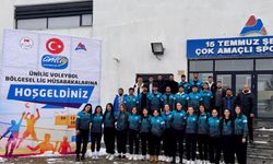 Munzur Üniversitesi kadın voleybol takımı, Ünilig’de 3’üncü oldu