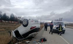 Yozgat’ta Hyundai marka araç ters döndü: 2 yaralı