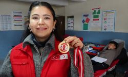 Veliler kan verdi öğrenciler madalya kazandı