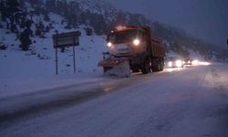 Antalya-Konya kara yolu tır ve çekicilerin geçişine yeniden açıldı