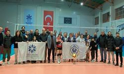 ETÜ spor kulübü kadın voleybol şampiyonasında altın madalyanın sahibi oldu