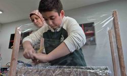 11 yaşında zehirsiz tarım için kolları sıvadı