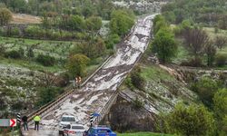 Ankara’da yoğun yağış çeşitli ilçelerde yaşamı olumsuz etkiliyor