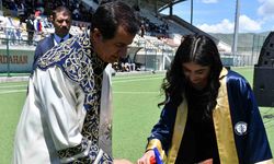 Ardahan Üniversitesinde mezuniyet coşkusu
