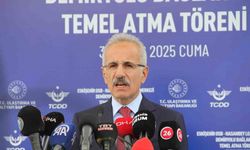 Bakan Uraloğlu, Eskişehir’de Hasanbey Lojistik Merkezi Demiryolu Bağlantısı Temel Atma Töreni’ne katıldı