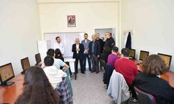 Başkan Büyükkılıç, geleceğin bilişim yıldızları ile bir araya geldi