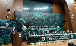 Başkan Kasapoğlu, ekonomi şurasında konuştu; "Sanayici direniyor, destek şart"
