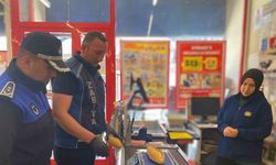 Bayburt’ta zabıta gramaj ve hijyen denetimi gerçekleştirdi