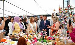 Biga’da kadın girişimcilerin el işi ürünleri sergilendi