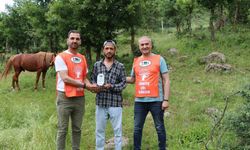 Bingöllü çobandan yürek ısıtan davranış