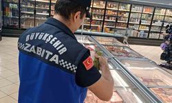 Büyükşehir zabıtasından market denetimi