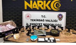 Çorlu’da uyuşturucu ve silah operasyonu: 910 bin TL’lik döviz ve altın ele geçirildi