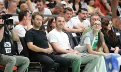 Ertuğrul Ersoy’dan Bursaspor Yörsan’a tribün desteği