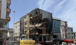 Esenyurt’ta deprem kabini testi yürekleri ağza getirdi