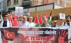 Eskişehir’de Tıp Fakültesi öğrencileri Filistin için yürüdü