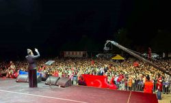 FÜ 50. yıl festivali Azerin’in unutulmaz konseriyle sona erdi