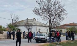 Gözü çıkıp yola fırlayan sürücü hayatını kaybetti