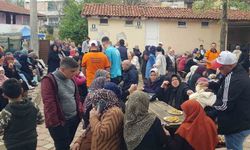 Hasat zamanının bolluk içinde geçmesi için pilav yiyip dua ettiler