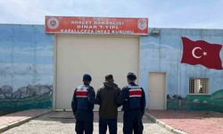 Hırsızlık suçundan aranan şahsı jandarma yakaladı