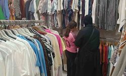 İhtiyaç sahiplerine bayram sevinci: Sosyal market kapılarını açtı